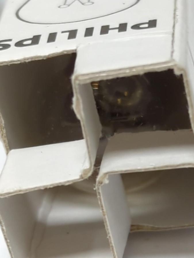 PHILLIPS,S6DC,MINIATURE INCANDESCENT LAMP/BULB 6W 120/130V LOT OF 4 NOS