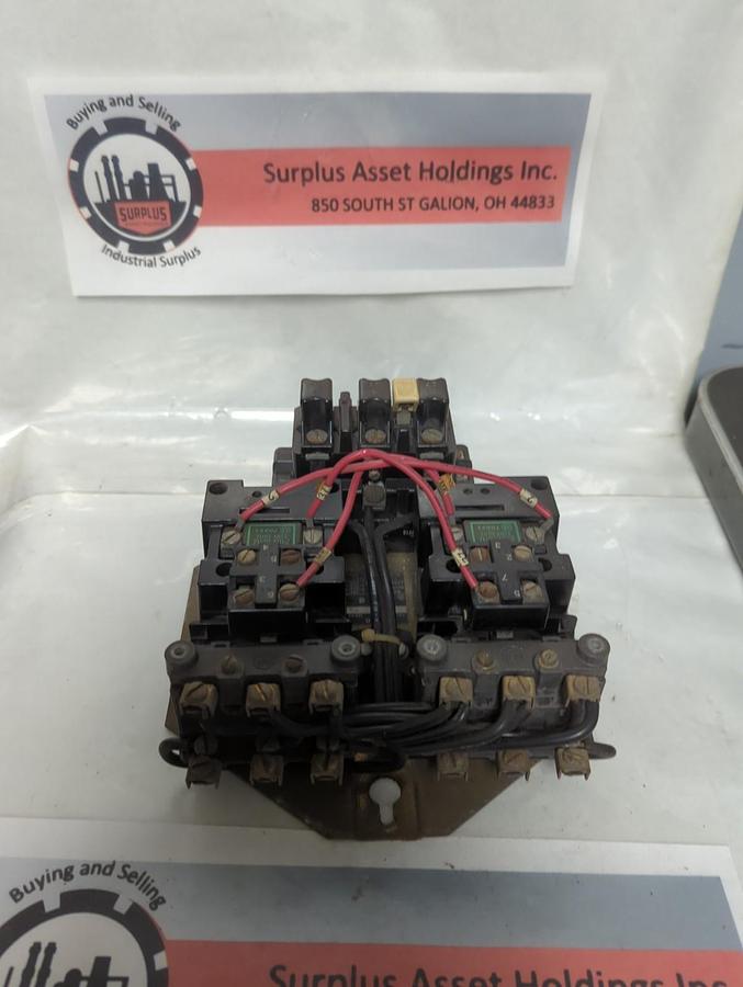 Used ALLEN BRADLEY,705X-AO1,SERIES L REVERSING STARTER SIZE 0 PRE-OWNED
