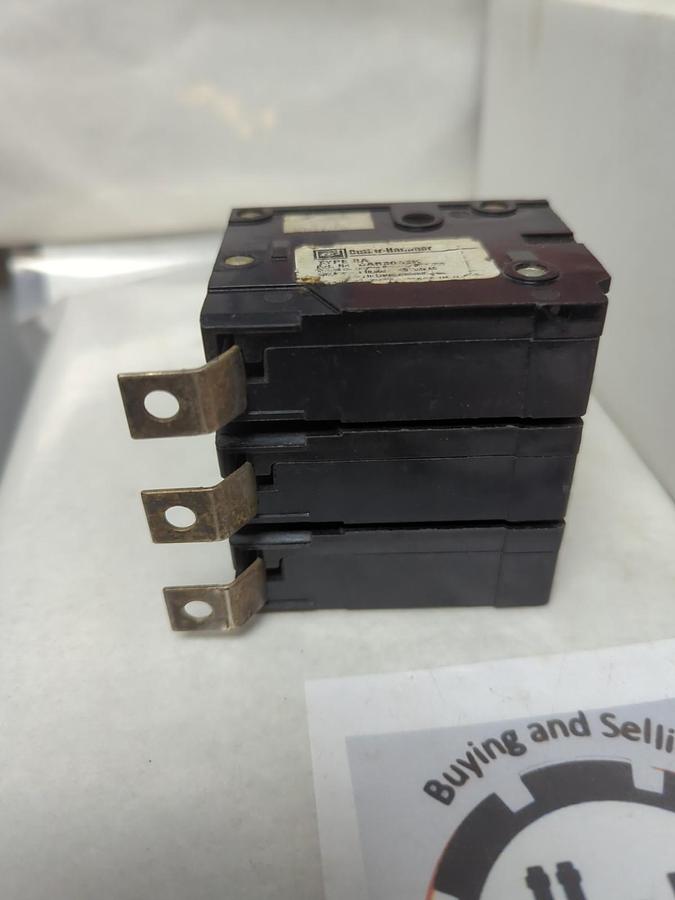 Used CUTLER-HAMMER,BAB3035H,CIRCUIT BREAKER 35 AMP 3-POLE PRE-OWNED