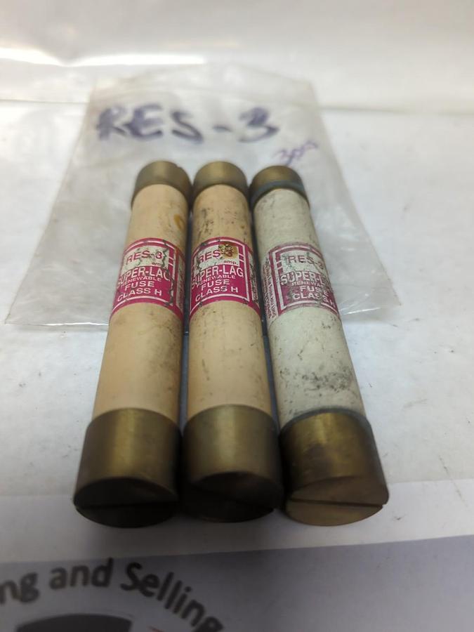 COOPER BUSSMANN,RES-3,SUPER-LAG RENEWABLE 3 AMP FUSE LOT OF 3 PRE-OWNED