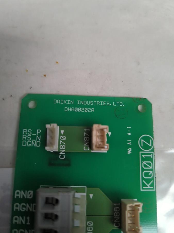 Used DAIKEN,DHA0102B,CIRCUIT BOARD 3PCB110-1 PRE-OWNED