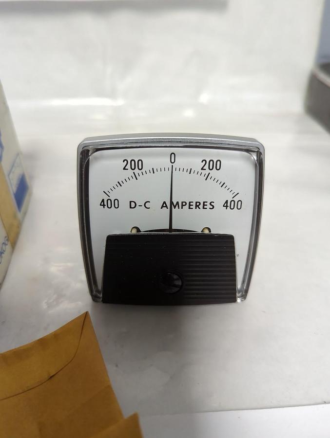 YOKOGAWA,250-2,PANEL METER 400-0-400 DC AMPERES NOS