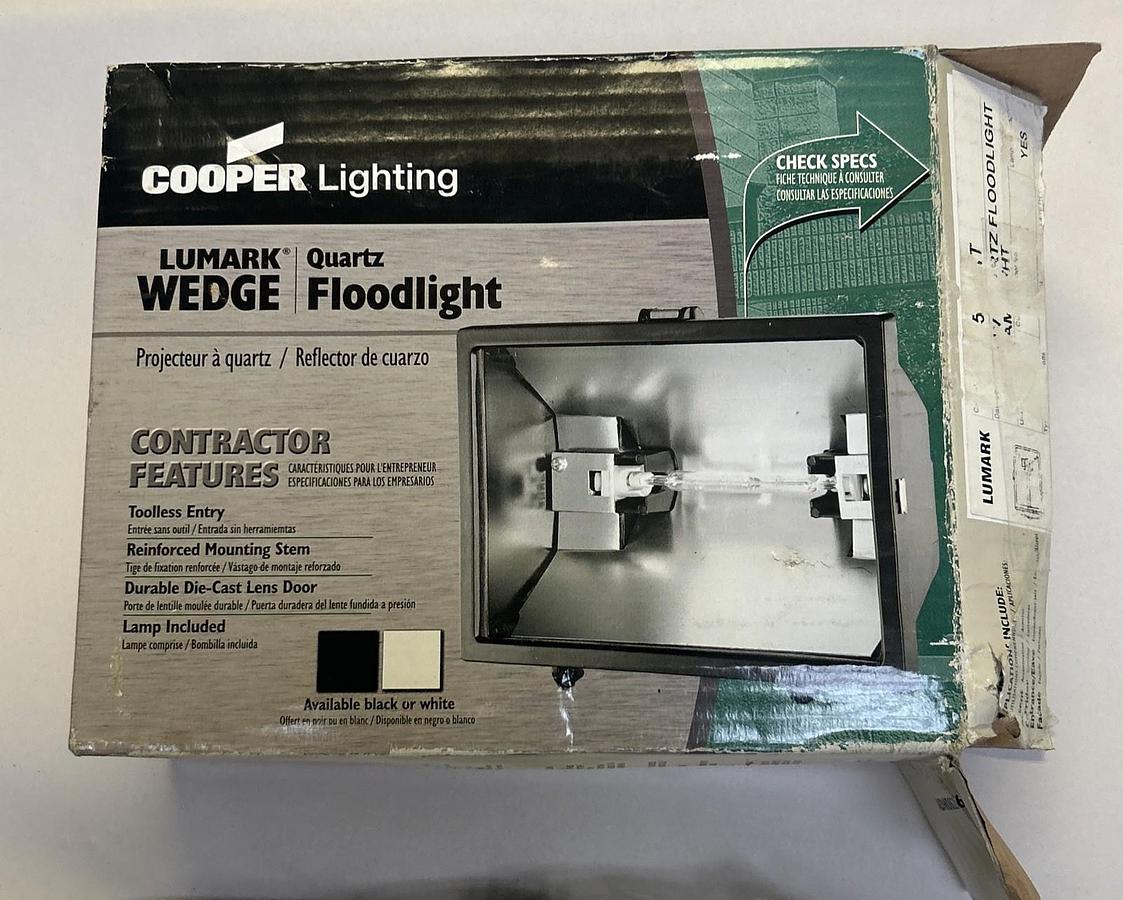 COOPER LIGHTING,N/A,QUARTZ FLOODLIGHT NOS