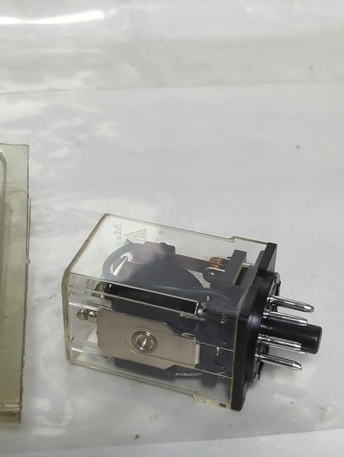 MAGNECRAFT,W250CPX-7,RELAY 8-PIN 24VDC 120-240VAC NOS
