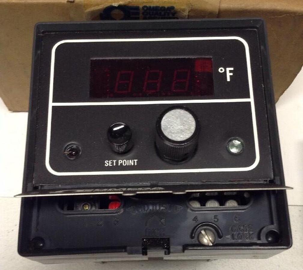 Omega Engineering,CN5002J2,Digital Temperature Control
