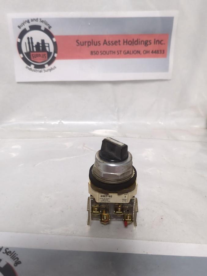 Used ALLEN BRADLEY,800T-H2,SERIES T SELECTOR SWITCH PRE-OWNED