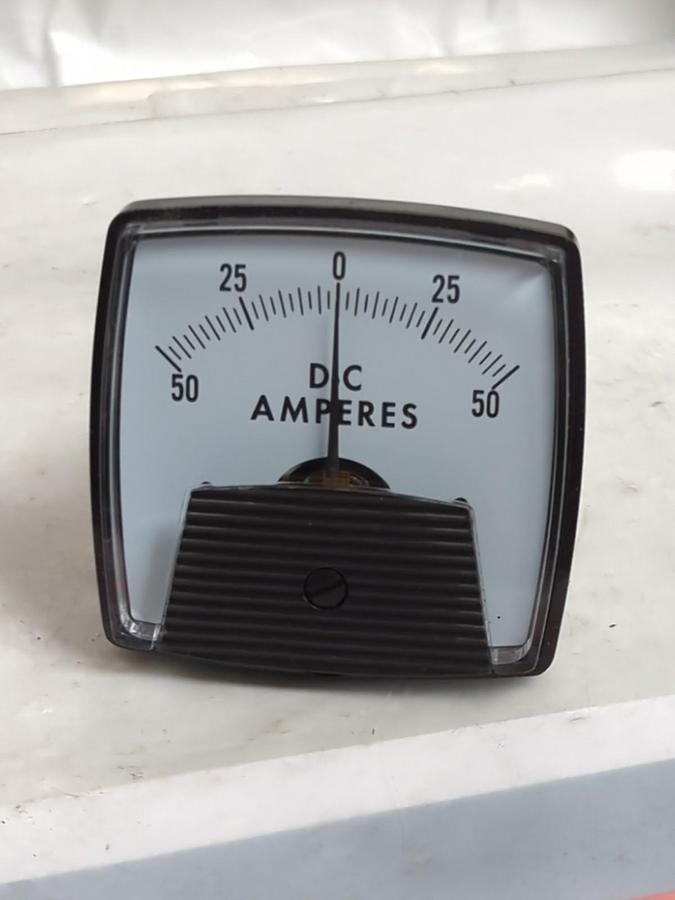 PC.S,ST70DC100MVU50ADC,PRESSURE GAUGE -50-0-+50 DC AMPERES NOS