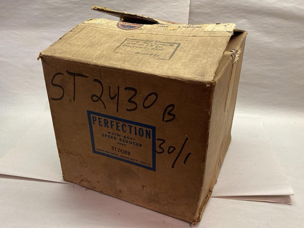 American Stock Gear,ST2430B,Worm Gear Speed Reducer Ratio 30:1 0.75Hp 1750rpm