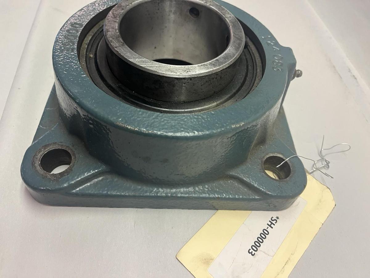 Used DODGE,126197,FLANGE BEARING F4B-SCM-300 3" BORE