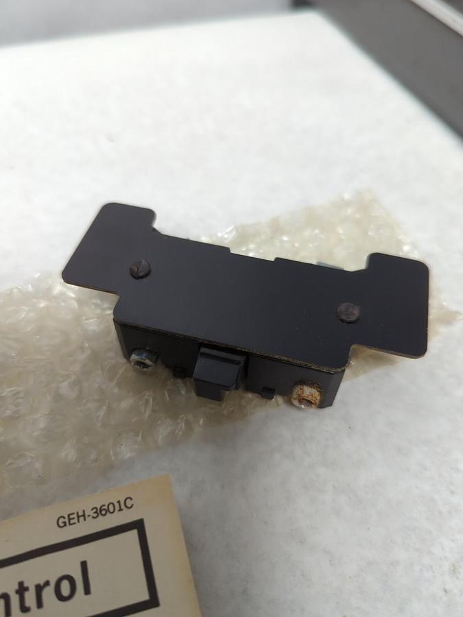 GENERAL ELECTRIC,CR205X100D,AUXILIARY CONTACT NEMA SIZE 0-5 NOS