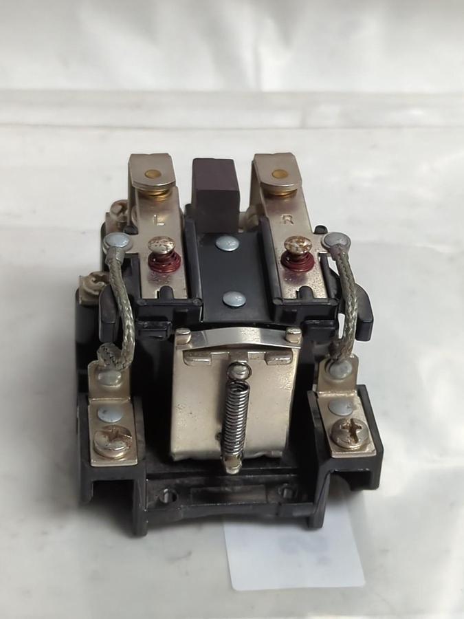 Used ALLEN BRADLEY,700-HG42Z25-6,SERIES B CONTROL RELAY COIL 250VDC PRE-OWNED