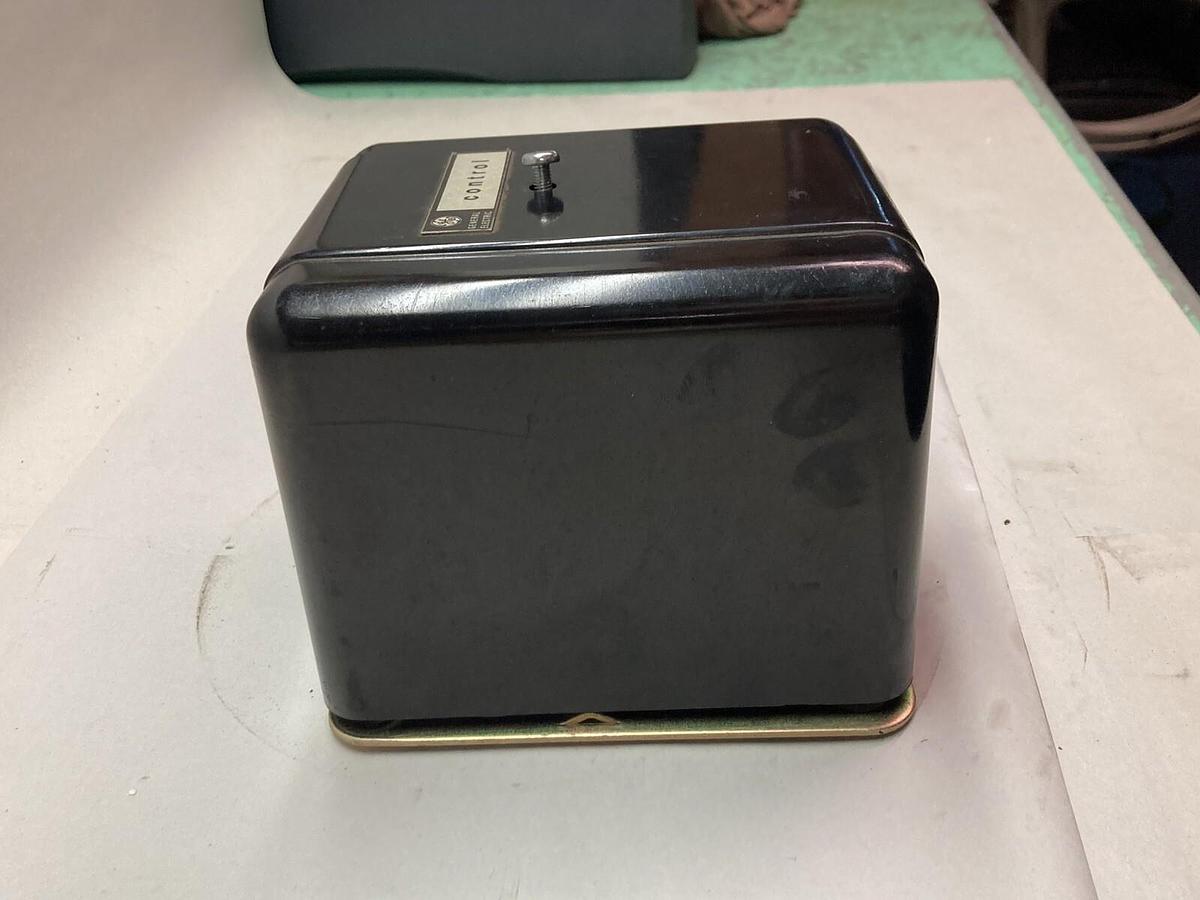 General Electric,CR28 40-1740A4,Time Delay Relay