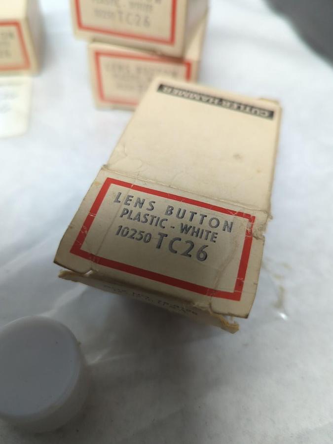 CUTLER-HAMMER,10250 TC26,LENS BUTTON PLASTIC WHITE LOT OF 6 NOS