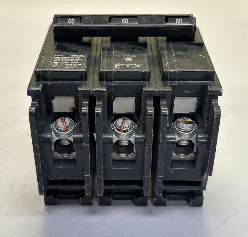 Used SIEMENS,B360,CIRCUIT BREAKER 60A 240V 3P