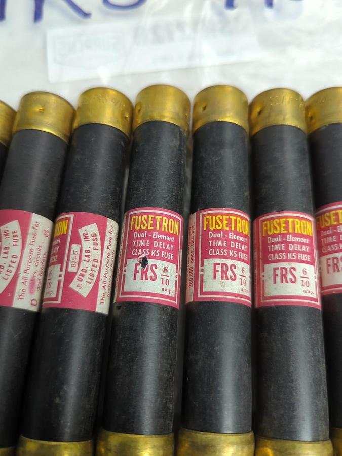 Used COOPER BUSSMANN,FRS-6/10,FUSETRON 6/10 AMP FUSE LOT OF 12 PRE-OWNED