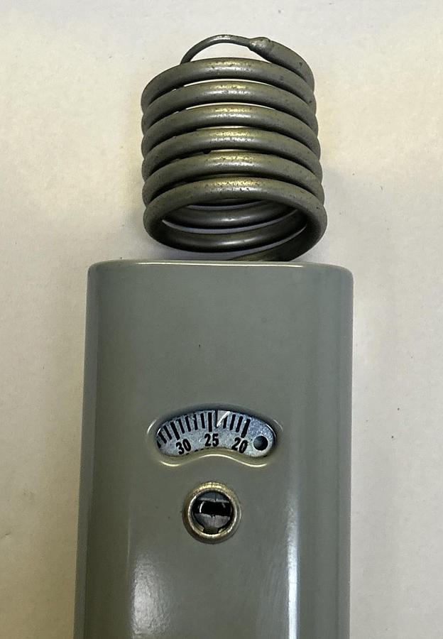 Used CHROMALOX,7804,TEMPERATURE CONTROL