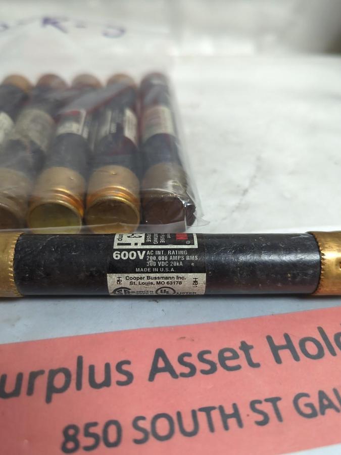 Used COOPER BUSSMANN,FRS-R-3,FUSETRON FUSE 3 AMP LOT OF 9 PRE-OWNED