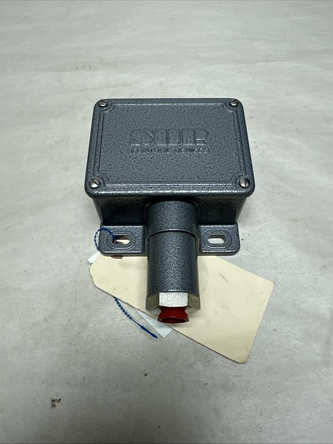 SOR Inc.,6NN-K2-N4-F1A-PP,Pressure Switch