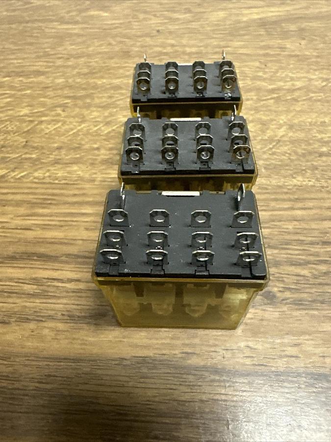 Used Idec,RH4B-UL,Relay 120VAC Lot of 3