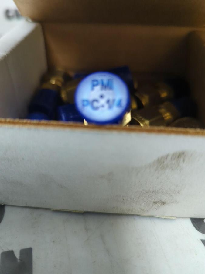 TYLOK,B-6-DMC-4,1/4 IN X 3/8 IN BRASS REDUCING CONNECTORS LOT OF 12 NOS