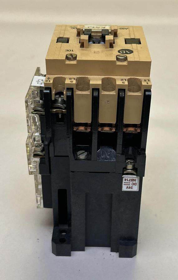 Used ALLEN BRADLEY,100-A30NZ*3,CONTACTOR