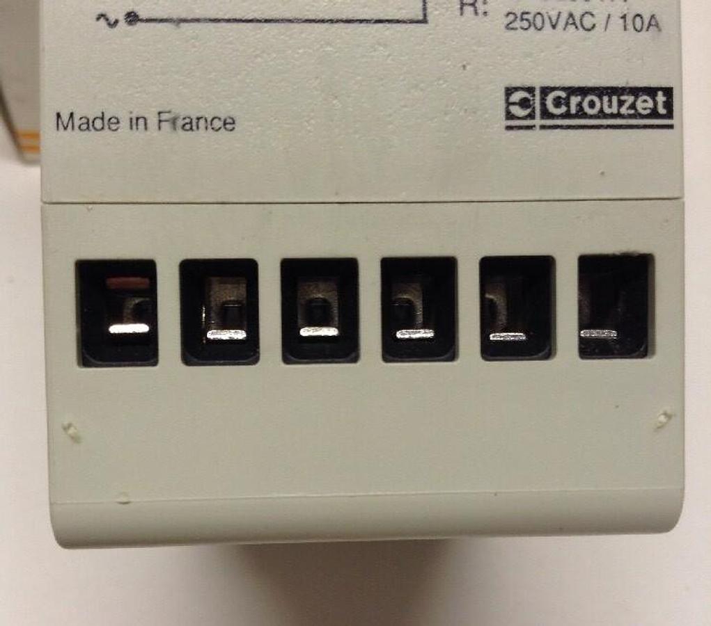 Crouzet,84890006,Liquid Level Relay  250VAC/10A