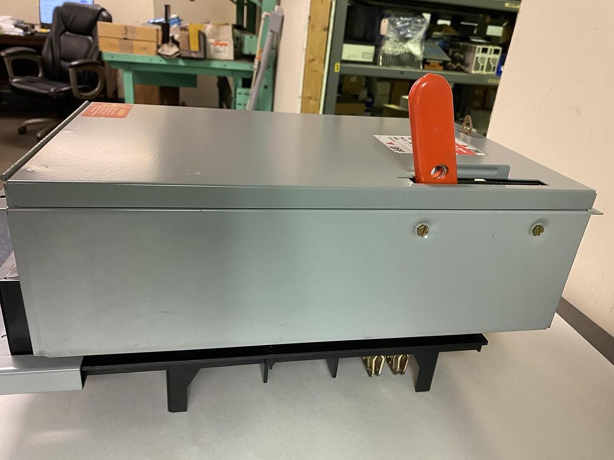 Used GE,ADS32200HB,SPECTRA 200A FUSIBLE SWITCH 240V SEE DESCRIPTION