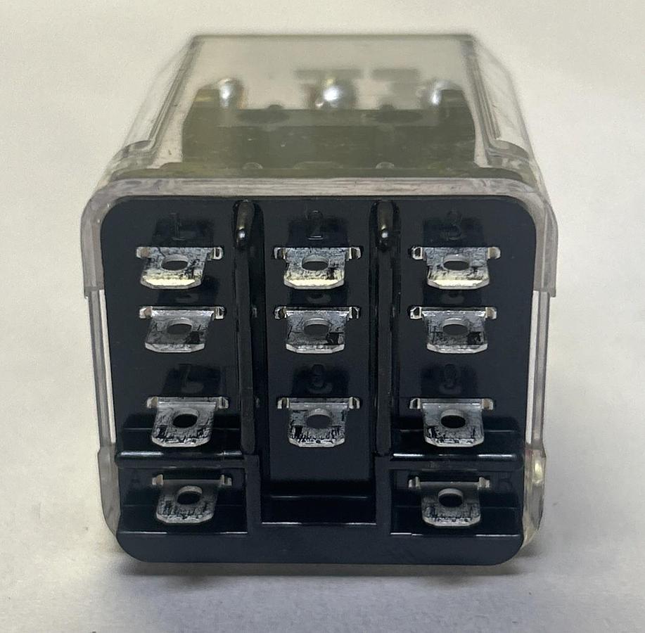 Used TE CONNECTIVITY,KUMP-14D18-24,RELAY 24VDC LOT OF 5