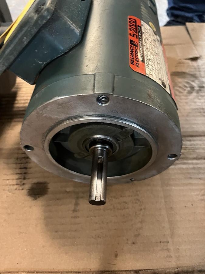 Used RELIANCE,P56H5079T,BRAKE MOTOR 1/3HP 1725RPM 3PH 208-230/460V FB56C