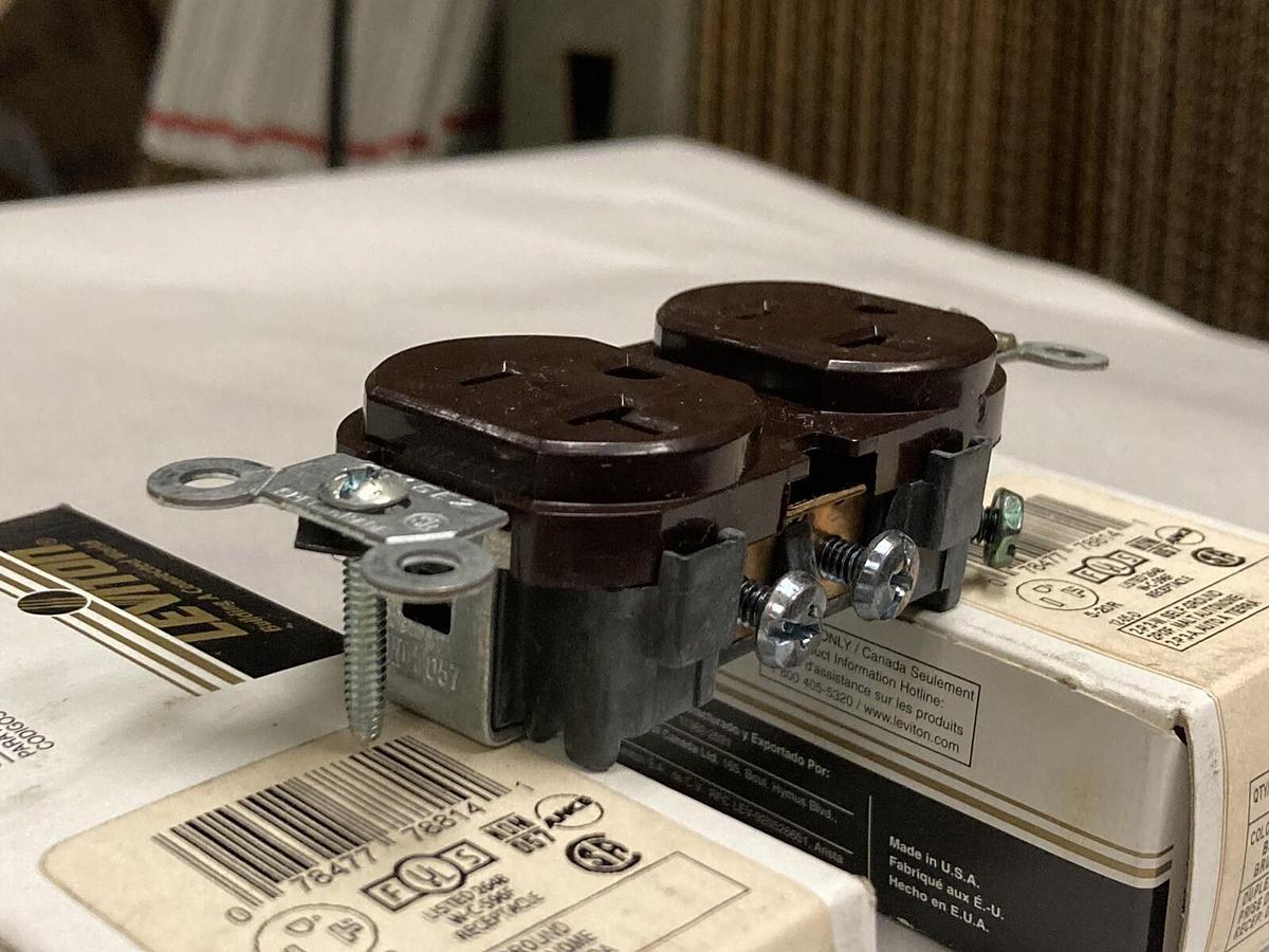 Leviton Duplex,5342,Receptacle Lot of 2