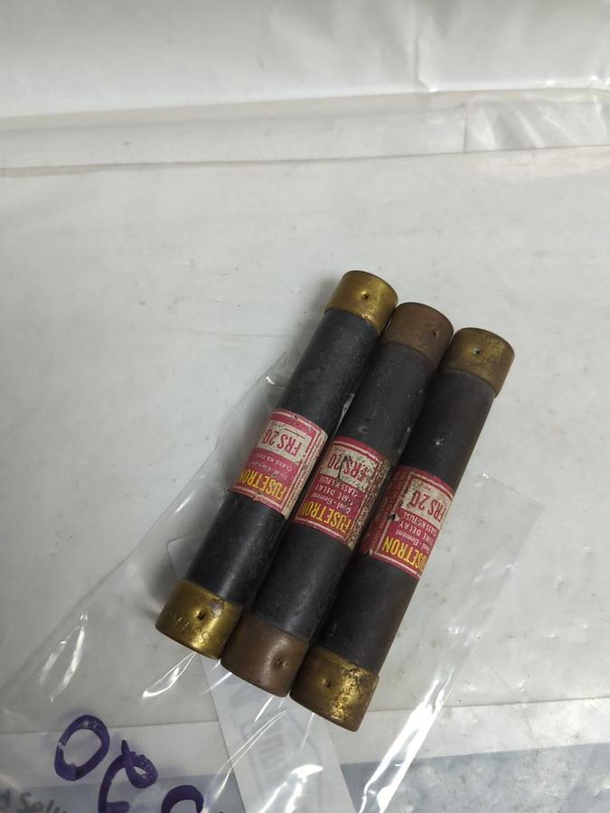 Used COOPER BUSSMANN,FRS 20,FUSETRON 20 AMP FUSE LOT OF 3 PRE-OWNED