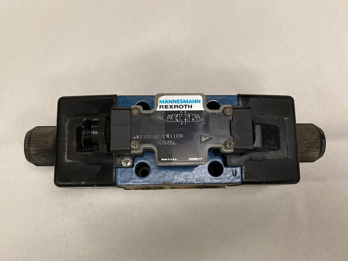 Used Mannesmann Rexroth,4WE10U40/CW110N 9DK25L,Directional Valve