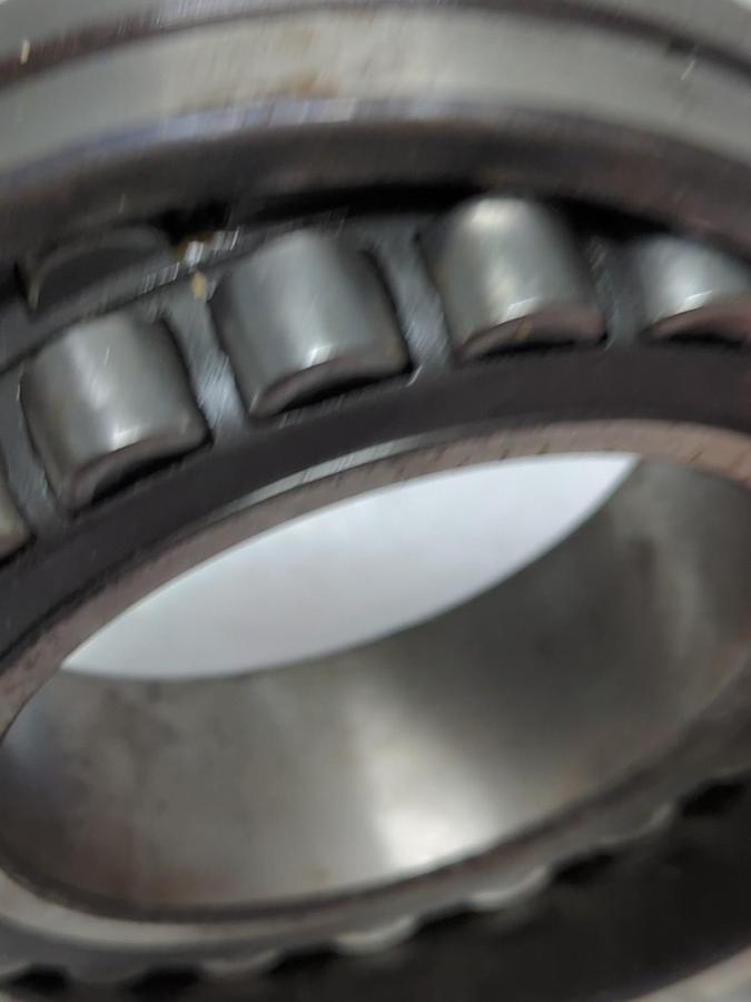 Used SKF,22215 CCK/W33,SPHERICAL ROLLER BEARING PRE-OWNED