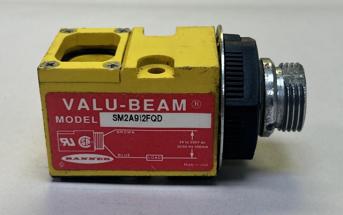 Used BANNER,SM2A912FQD,PHOTOELECTRIC SENSOR
