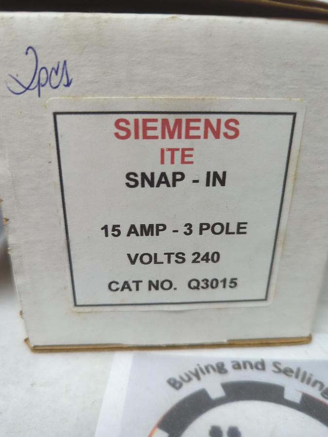 Used SIEMENS,Q3015,CIRCUIT BREAKER 15 AMP 3-POLE LOT OF 2 PRE-OWNED