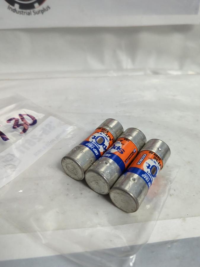 Used FERRAZ SHAWMUT,AJT 30,SMART SPOT 30 AMP FUSE LOT OF 3 PRE-OWNED