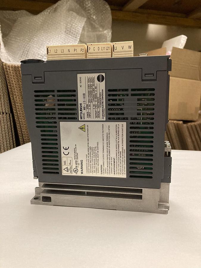 Used MITSUBISHI,MR-J3-40B,AC SERVO AMPLIFIER 400W, 170V