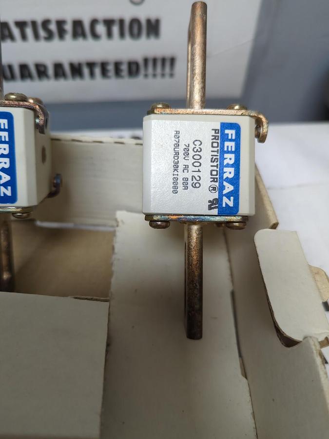 FERRAZ SHAWMUT,C300129,PROTISTOR FUSE W/ INDICATOR BOX OF 2 NOS