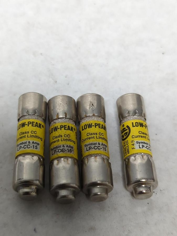 COOPER BUSSMANN,LP-CC-15,LOW-PEAK 15 AMP FUSE LOT OF 4 NOS