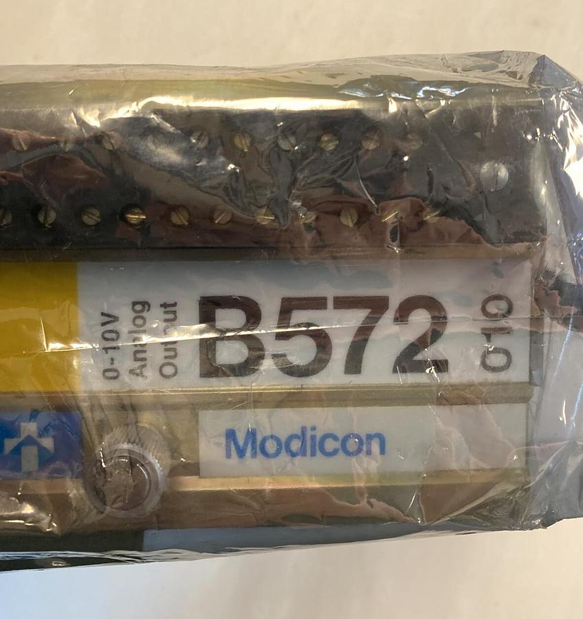 Used Gould Modicon,B572010 B572 010 0-10V,Analog Output Refurbished