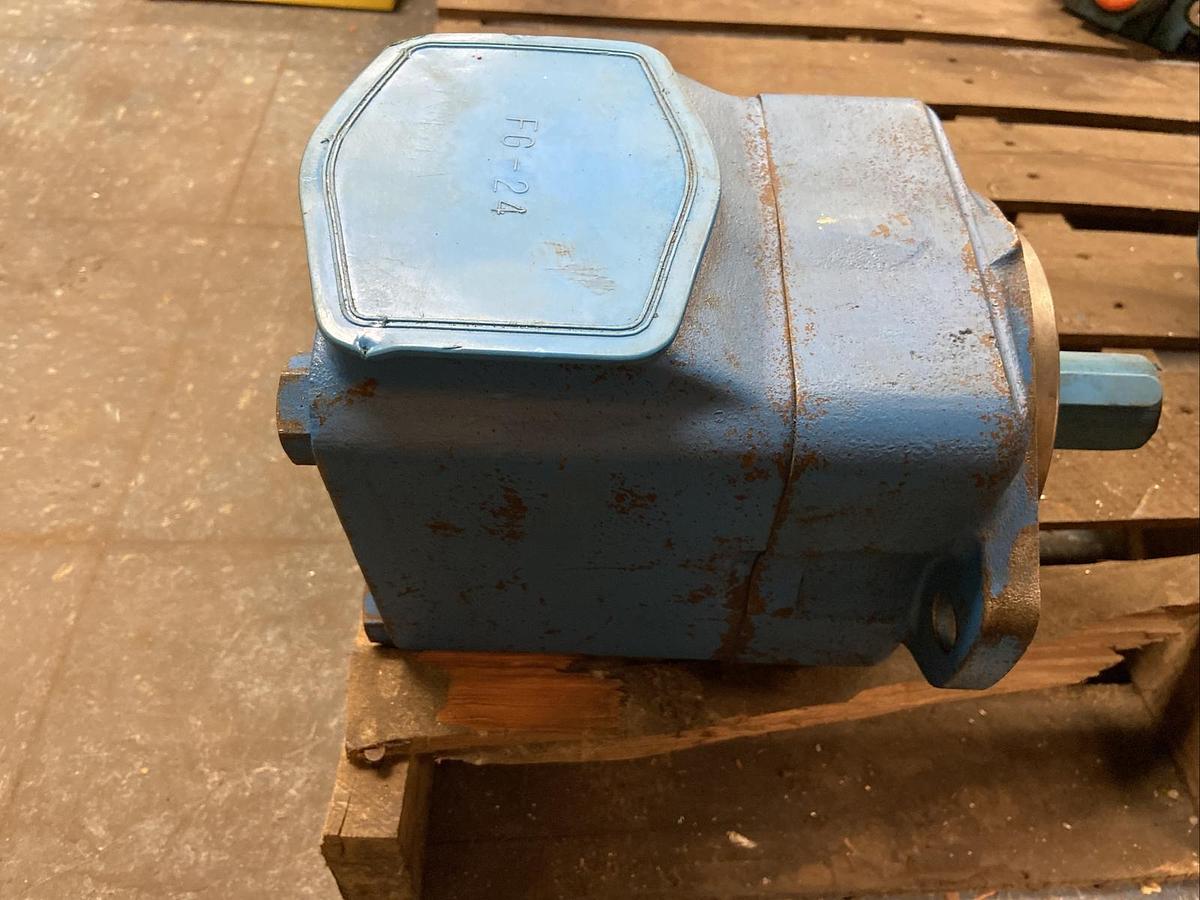Used BenchMark,45v50a-1a22,Hydraulic Vane Pump Refurbished