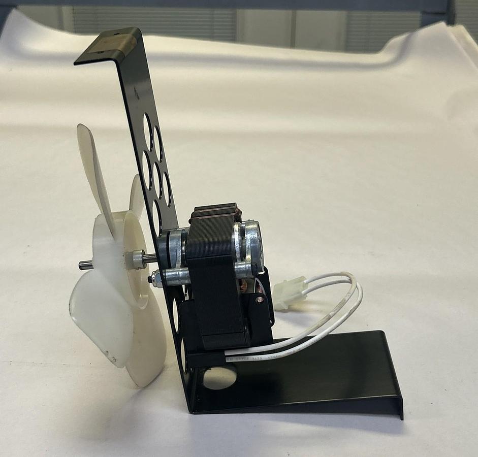 Used DAYTON,4M079A,FAN AND BLOWER MOTOR