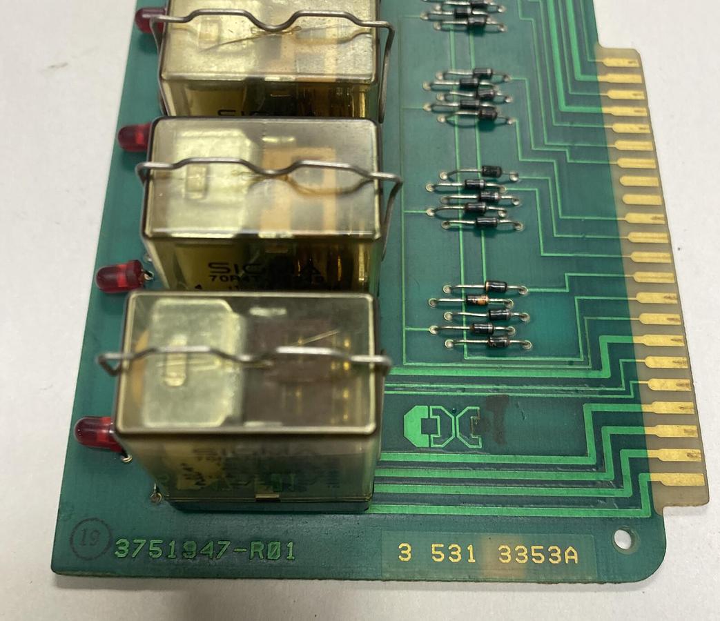Used CINCINNATI MILACRON,3-531-3353A,PC BOARD RELAY