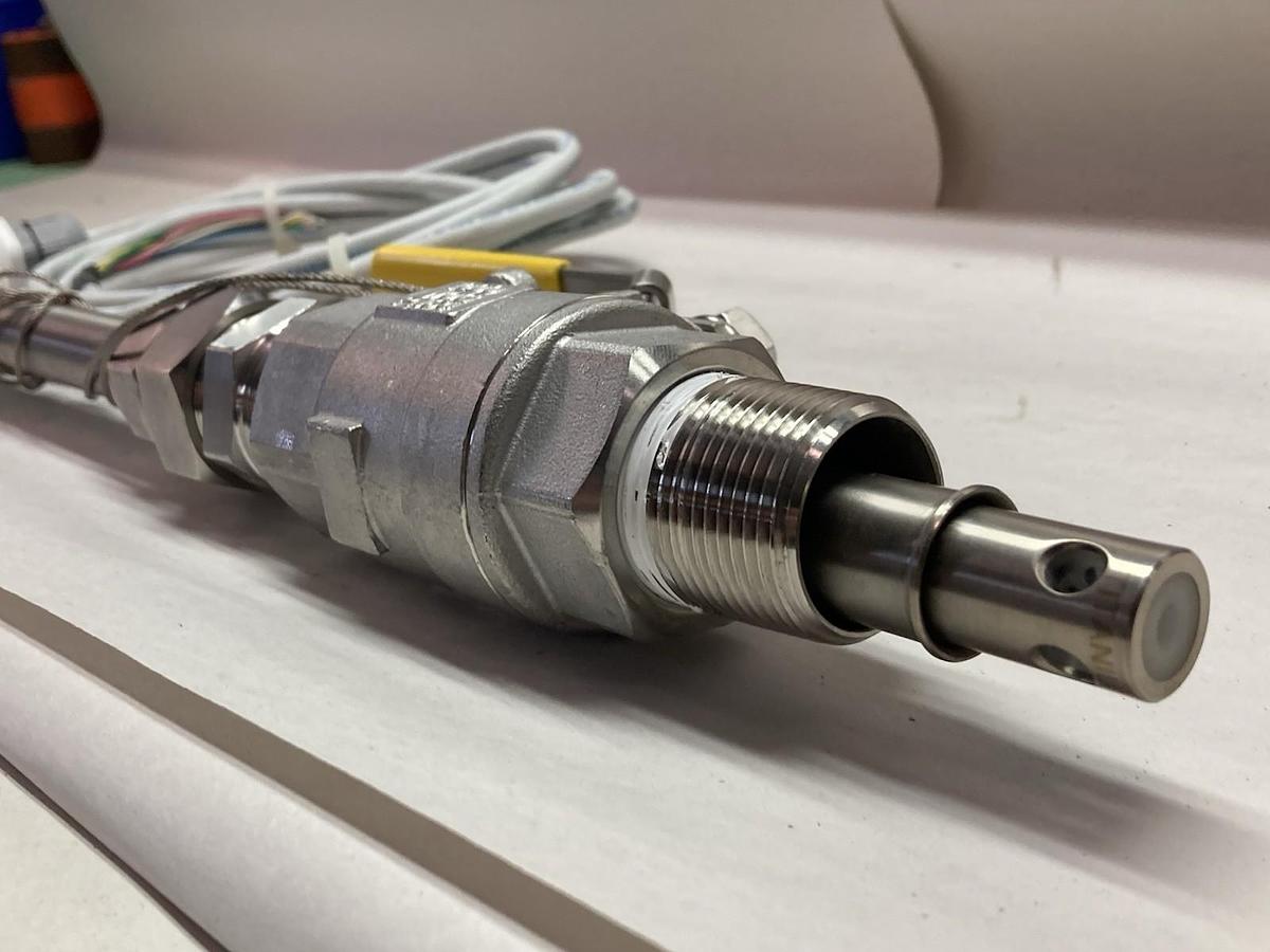 ECD,PN64 CF8M,Retractable Sensor Valve 1 Inch 1000WOG