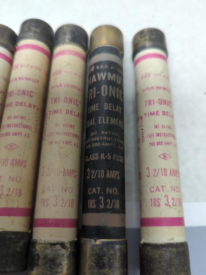 Used GOULD SHAWMUT,TRS-3-2/10,TR-ONIC 3-2/10 AMP FUSE LOT OF 8 PRE-OWNED