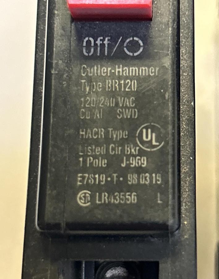 Used CUTLER-HAMMER,BR120,CIRCUIT BREAKER 20A 120/240V LOT OF 4