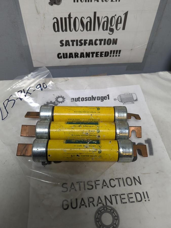 COOPER BUSSMANN,LPS-RK-90,LOW-PAK 90 AMP FUSES LOT OF 3 NOS
