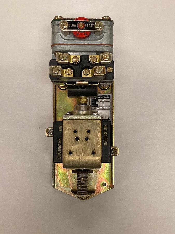 Square D,Class 9050, Type C0-1E Series D Timing Relay