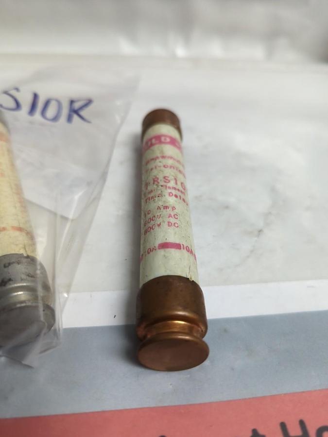 Used GOULD SHAWMUT,TRS10R,TRI-ONIC 10 AMP FUSE LOT OF 2 PRE-OWNED