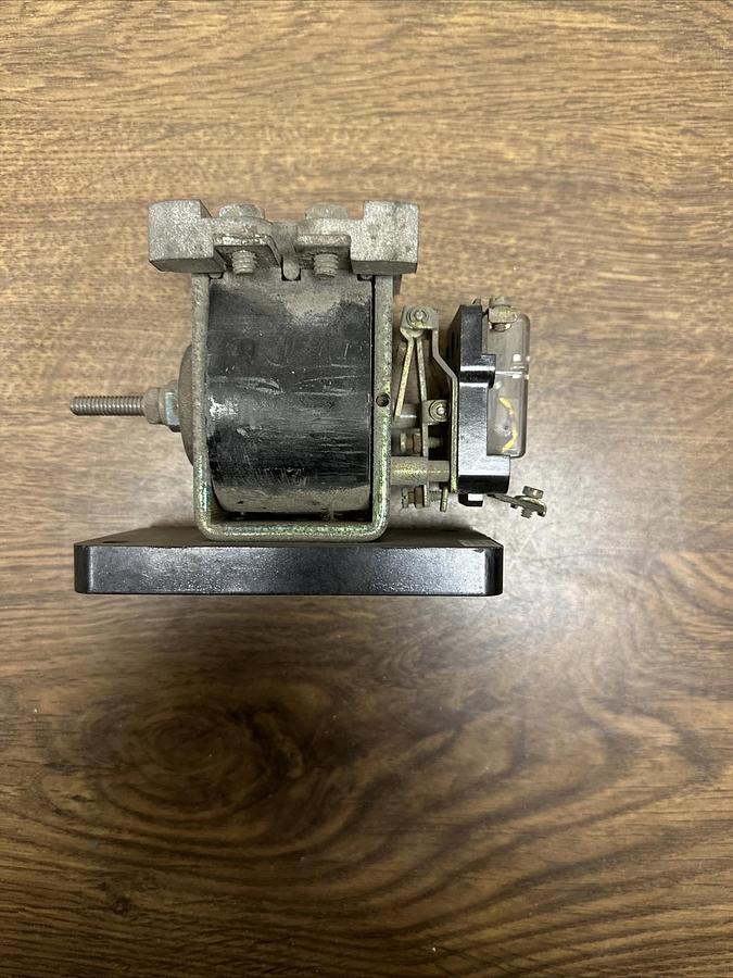 Used Allen-Bradley,809-A09E,Instantaneous Trip Relay